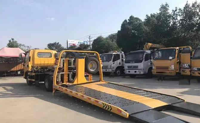 凤冈汽车中途维修案例